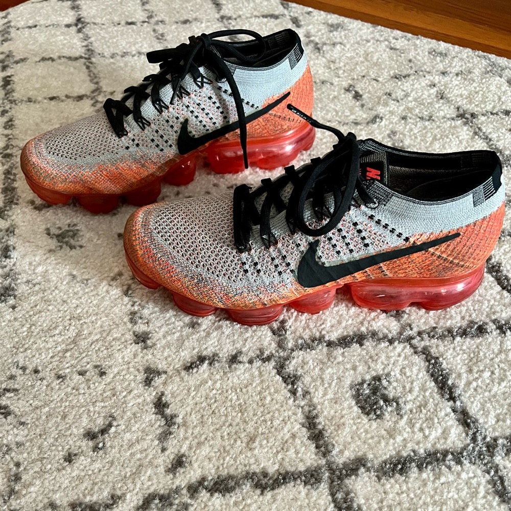 Nike Flyknit Vapormax Women Size 9.5